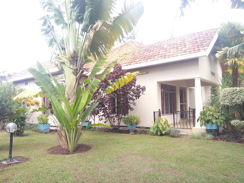 A FURNISHED 4 BEDROOM HOUSE FOR RENT AT GACURIRO